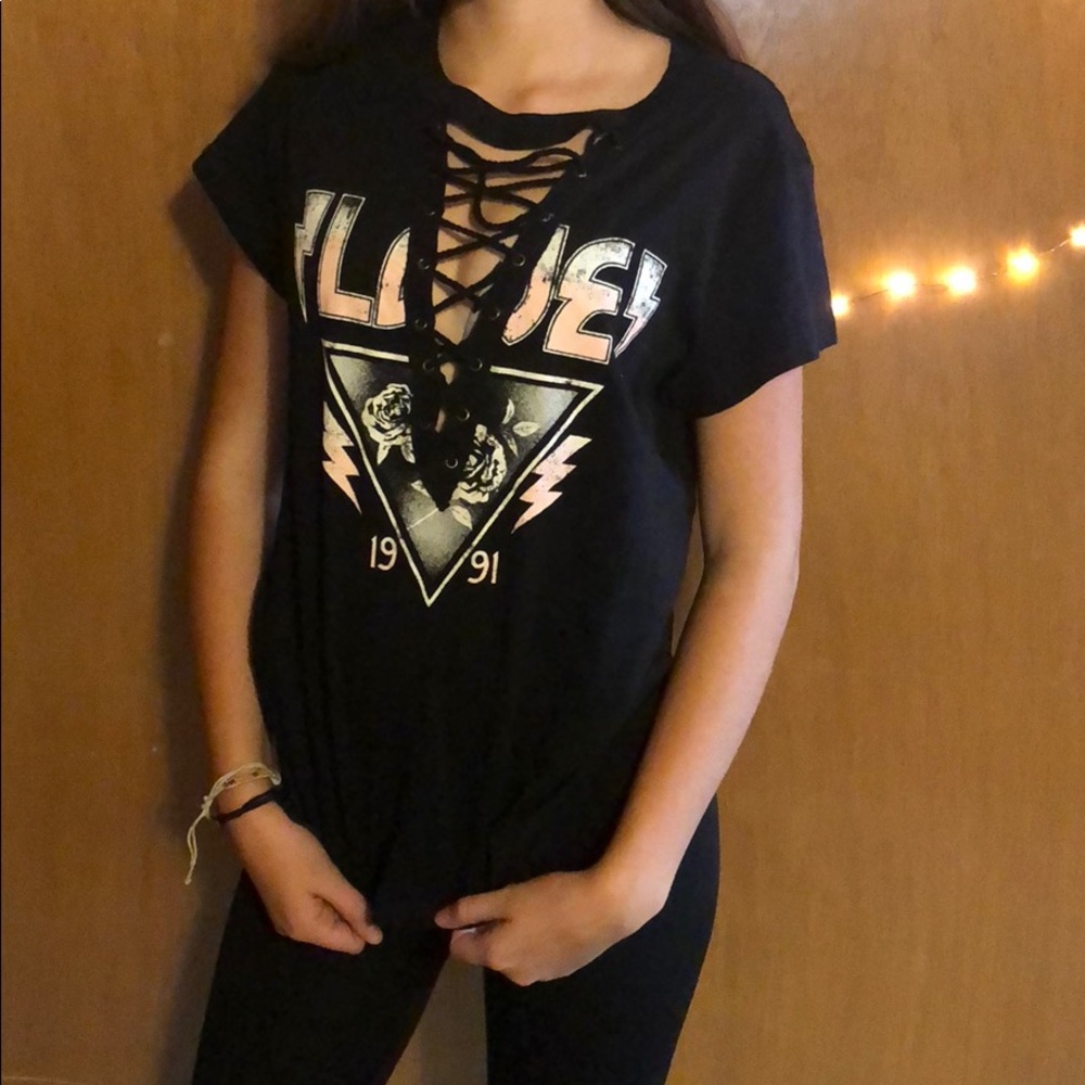 graphic tee